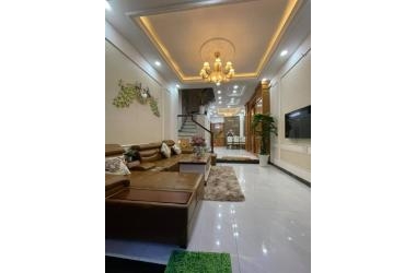 Cần Bán Nhà Đẹp Nguyễn Phúc Chu, Hẻm Xe Hơi, Phường 15, Tân Bình, 44m2 (4x11), Chỉ 5.2 tỷ